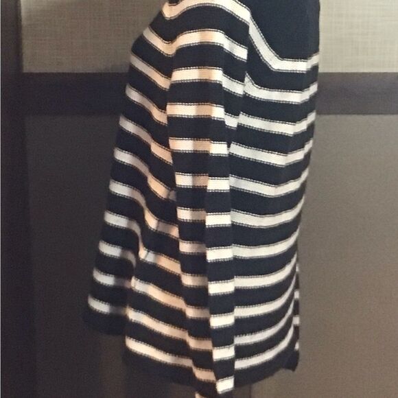 Old Navy White and Black Striped Sweater Large - Picture 12 of 12